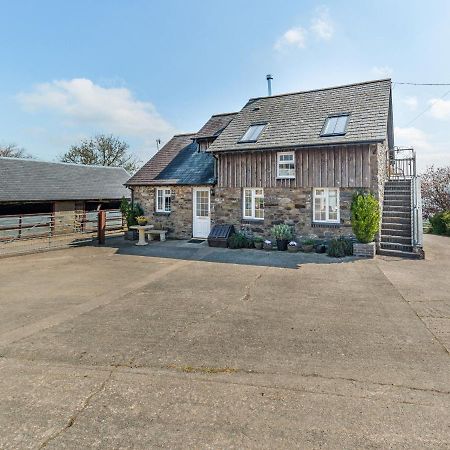 Halfen Granary Villa Pont-Robert Buitenkant foto