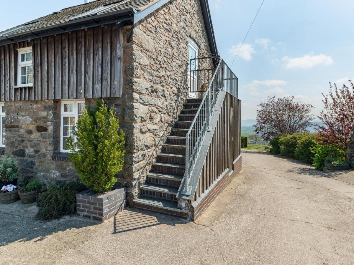 Halfen Granary Villa Pont-Robert Buitenkant foto