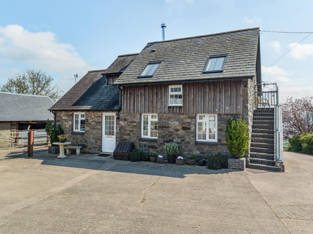 Halfen Granary Villa Pont-Robert Buitenkant foto